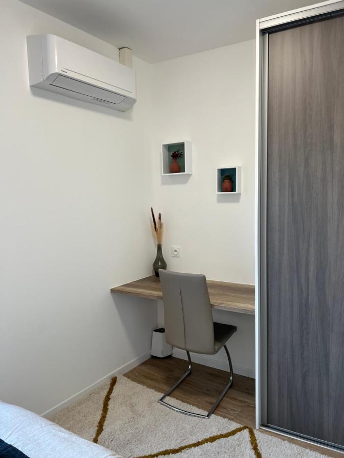 Charmant Appartement T2 Cosy Climatise Бриве-ла-Гаилларде Экстерьер фото